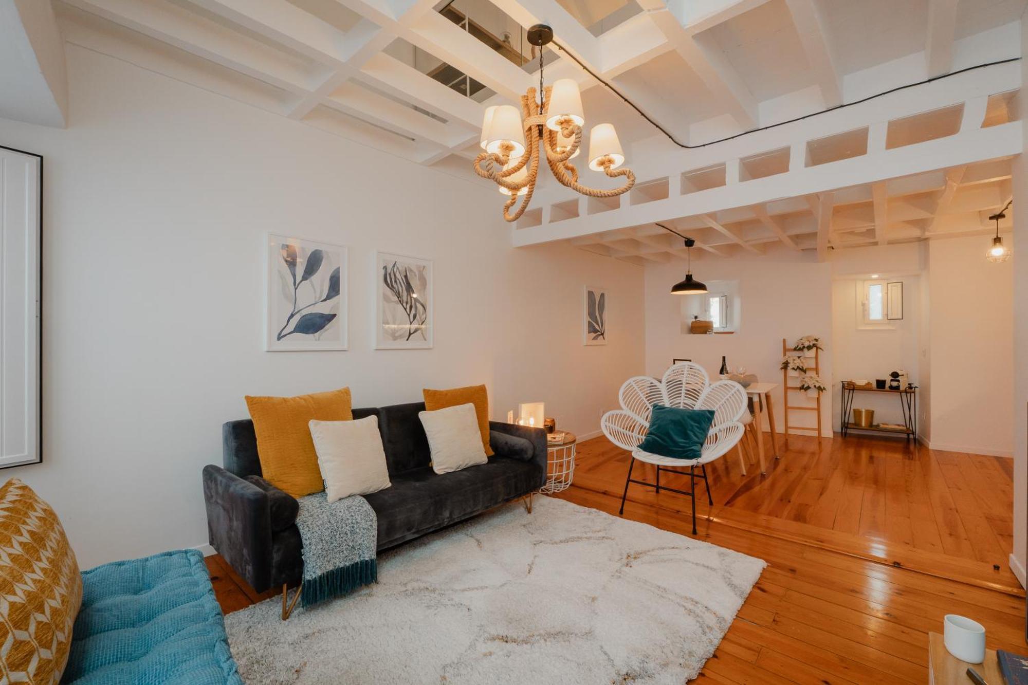 Stylish Getaway In A Mezzanine Flat By The Castle Lejlighed Lisboa Eksteriør billede