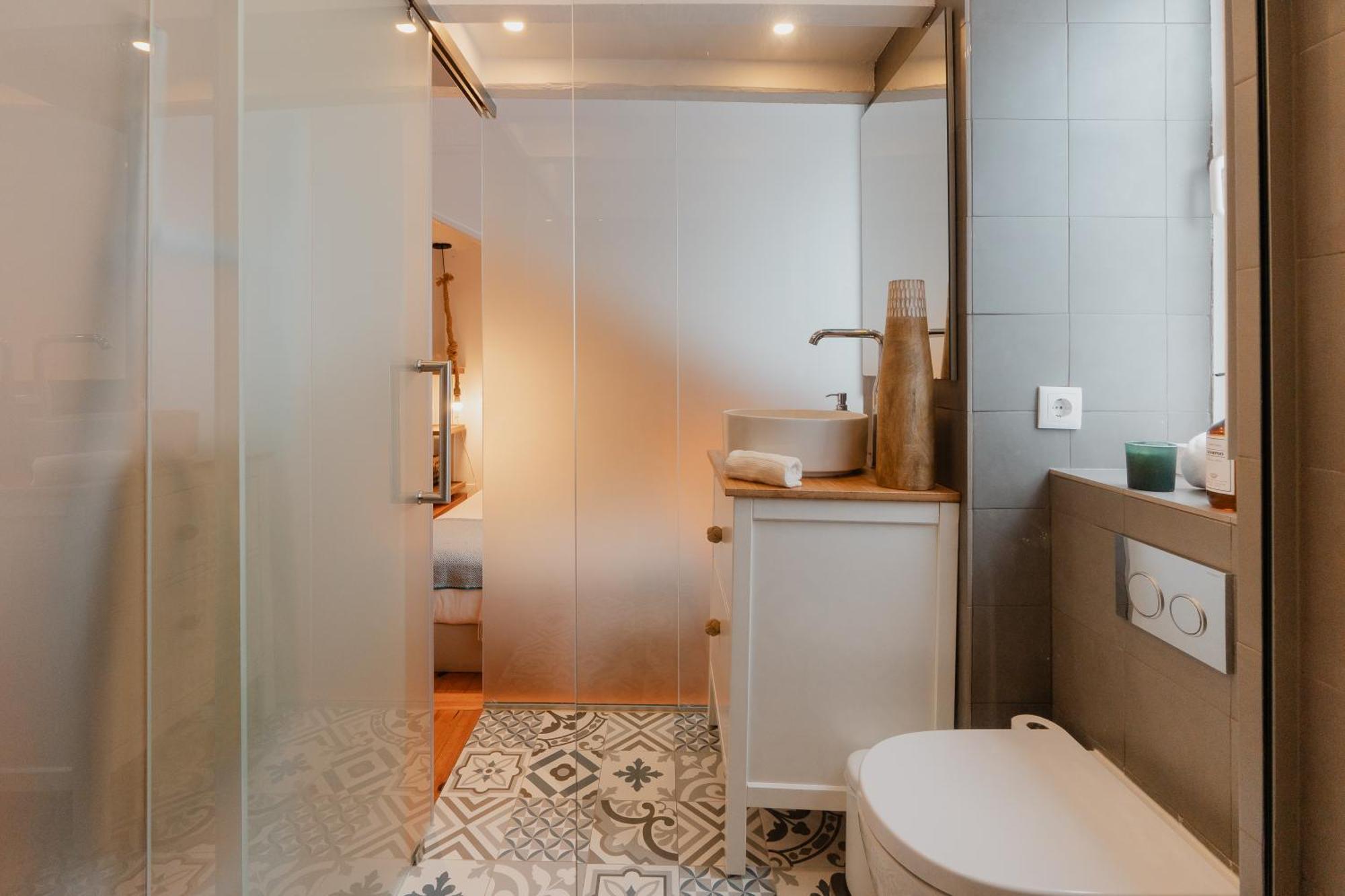 Stylish Getaway In A Mezzanine Flat By The Castle Lejlighed Lisboa Eksteriør billede