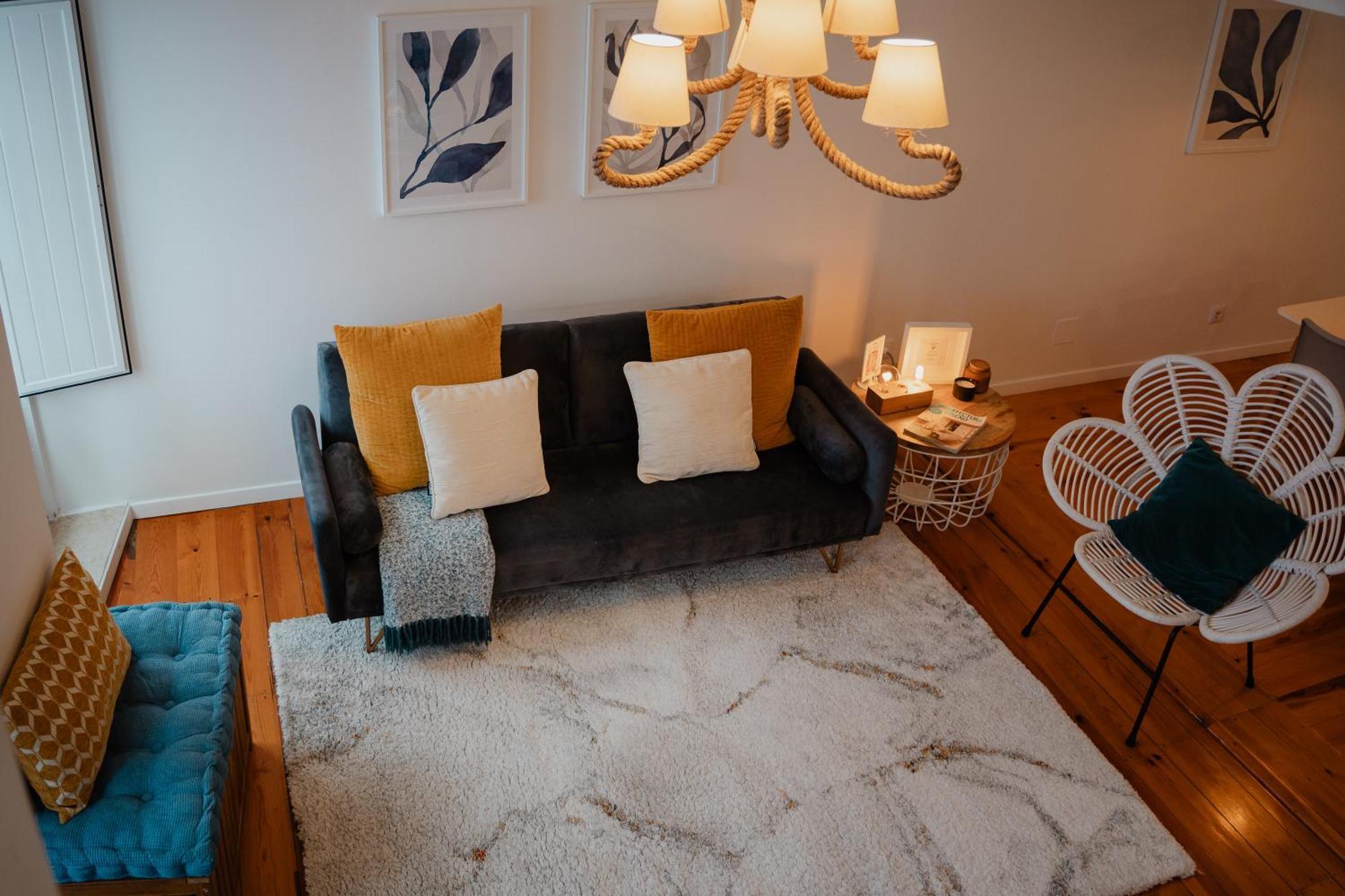 Stylish Getaway In A Mezzanine Flat By The Castle Lejlighed Lisboa Eksteriør billede