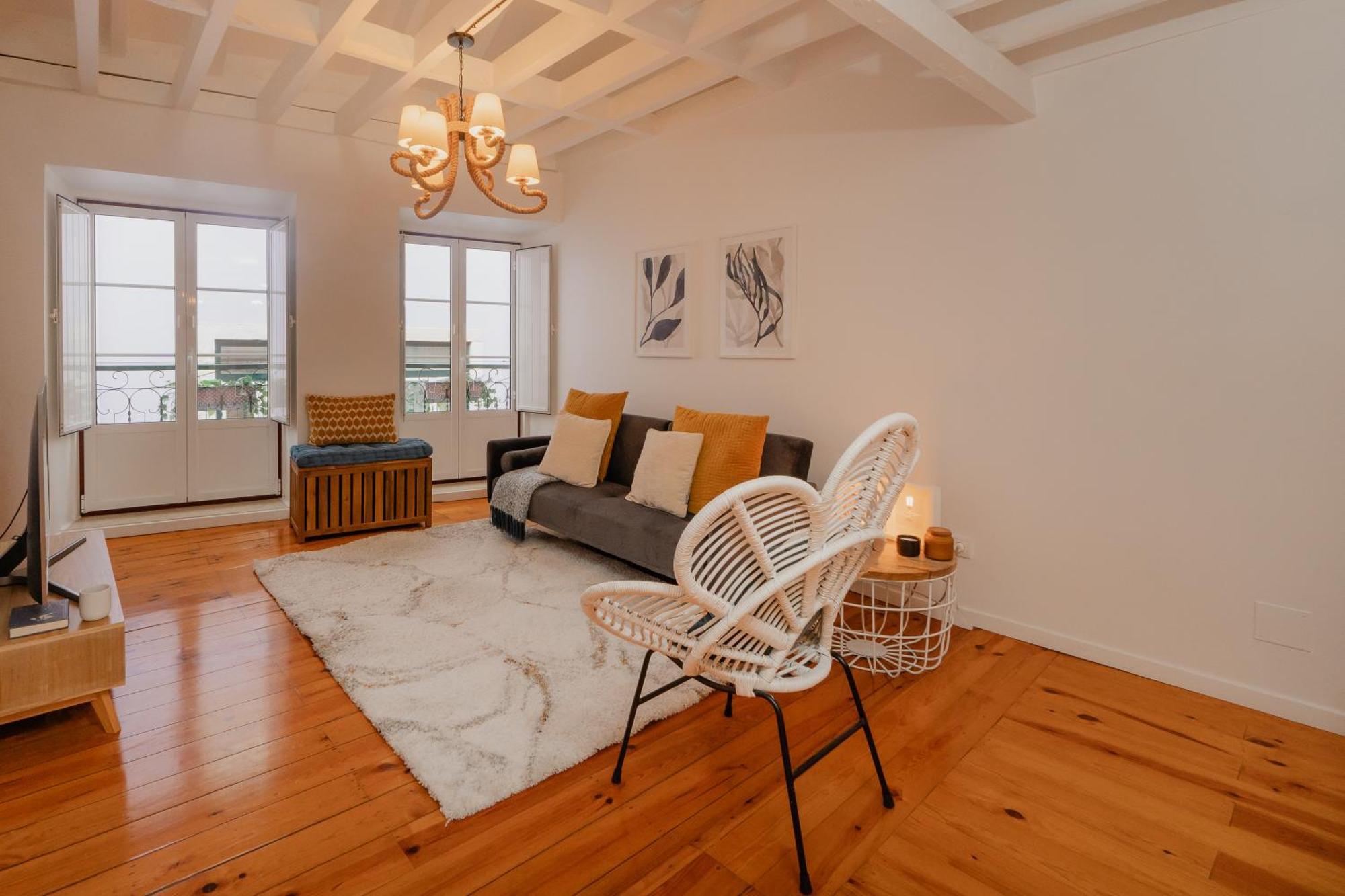 Stylish Getaway In A Mezzanine Flat By The Castle Lejlighed Lisboa Eksteriør billede